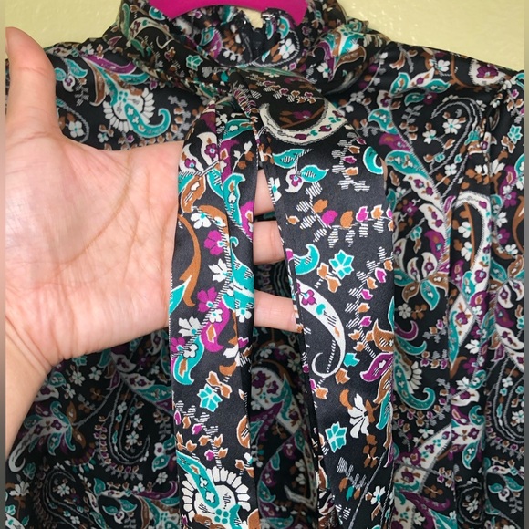Ann Taylor Petite Paisley Mock Tie Neck Puff Sleeve Top size XSP - Picture 4 of 9